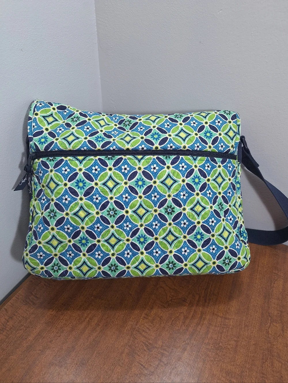 Vera Bradley Messenger Bag Adj  Blue Green Daisy Daisy Travel Laptop Retired